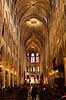Notre Dame. Hovedskibet i Cathedrale Notre-Dame  Cathdrale Notre-Dame / Paris Frankrig   Sevrdigheder, kirke, kirker, kristendom, religion, katolsk, katolicisme, katolik, katolikker