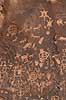 Petroglypher. Petroglypher ved Newspaper Rock udenfor Canyonlands National Park  Utah USA Nord Amerika  Petroglyphs, petroglypher, skriftstegn, historie fort�lling, indianere, indiansk, figurer