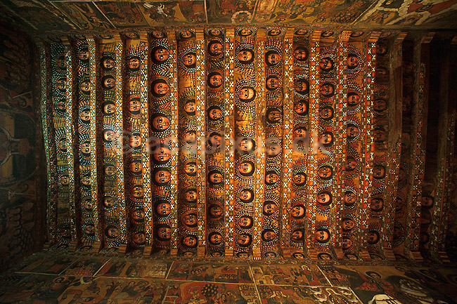 Debre Birhan Selassie. Rigt bemalede v�gge og loft i den koptiske kirke Debre Birhan Selassie i Gondar; ; Gondar; Ethiopien; Afrika; ; Kirke, kirker, kristendom, religion, koptisk, Etiopien
