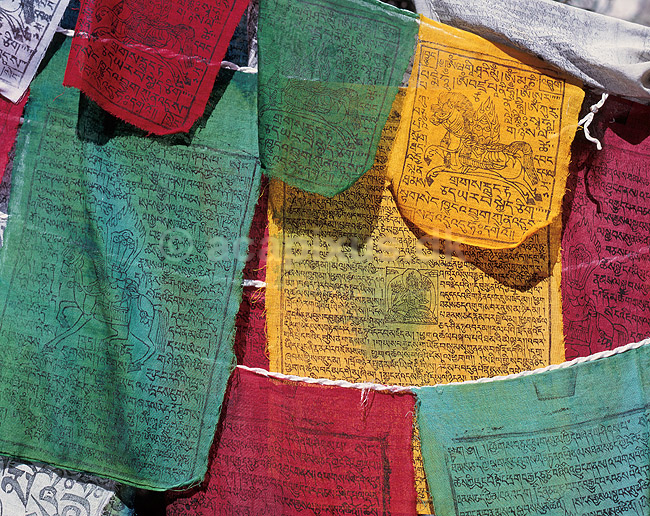 Bedeflag. Tibetanske bedeflag; ; Lhasa; Tibet (Kina); Asien; ; Buddhisme, religion