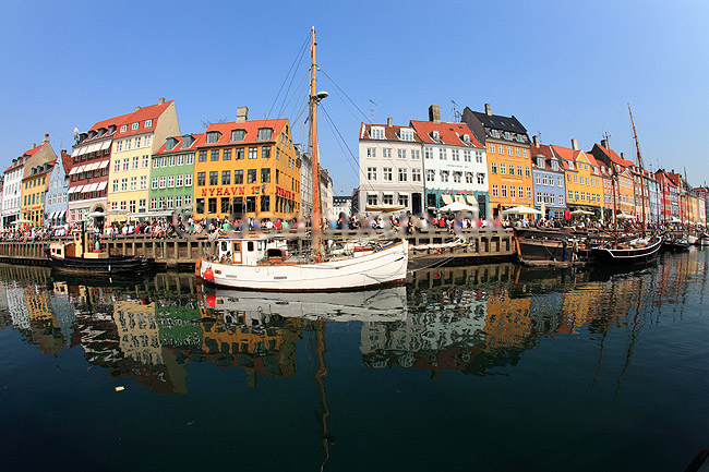 Nyhavn. Nyhavn i K�benhavn; ; K�benhavn; Danmark; ; ; Storby, huse, ejendomme, beboelsesejendom, gader, veje, kanaler