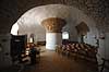 Nykirke. Kirkerummet i Nykirke - Nyker  Nykirke / Bornholm Danmark   Rundkirke, rundkirker, kirke, kirker, kristendom, religion, kalkmalerier