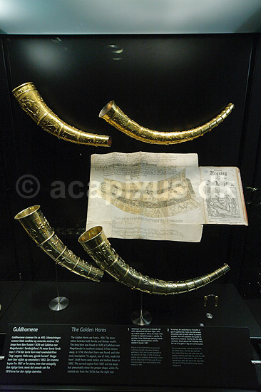 Guldhorn. Kopier Guldhornene p� National Museet; ; National Museet / K�benhavn; ; ; ; Nationalklenodier, klenodier, kulturskatte, skatte, sev�rdigheder, historie