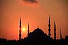 Den Bl� Moske. Sultan Ahmet Camii - Den Bl� Moske, 1616 ( Scan af KOL252 )   Istanbul Tyrkiet Asien  Solnedgang, solnedgange
