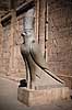 Horus. Horus Tempel - Statue af falkeguden Horus ( Scan af KOL2425 )   Edfu Egypten Afrika  Falkegud