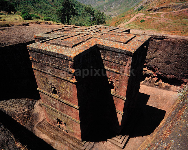 Lalibela. Bet Giyorgis (Skt. Georg) klippekirken i Lalibela ( Scan af KOL5805 ); ; Lalibela; Ethiopien; Afrika; ; Religion, kristendom, koptere, koptisk kirke, kirker