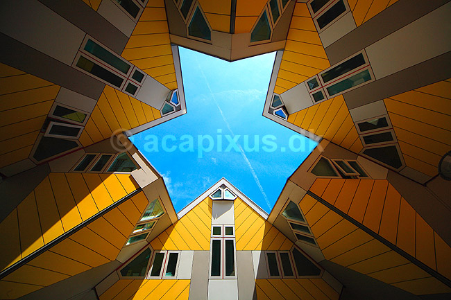 Cubic Houses. Cubic Houses i Rotterdam; ; Rotterdam; Holland; ; ; turistsev�rdigheder, turisme, huse, bebyggelse, bolig, boliger, gul
