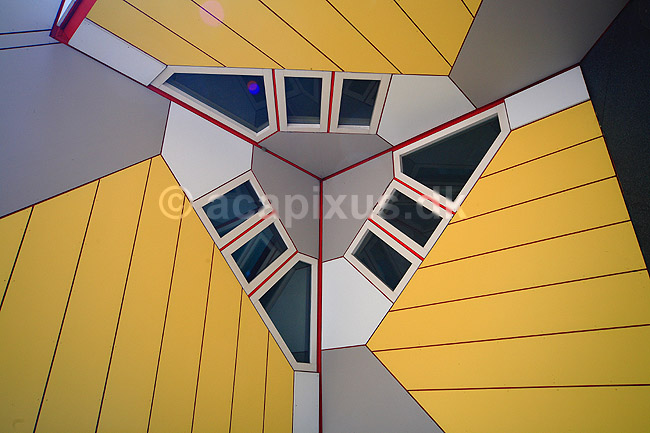 Cubic Houses. Cubic Houses i Rotterdam; ; Rotterdam; Holland; ; ; turistsev�rdigheder, turisme, huse, bebyggelse, bolig, boliger, gul