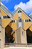 Cubic Houses. Cubic Houses i Rotterdam  Rotterdam Holland   turistsev�rdigheder, turisme, huse, bebyggelse, bolig, boliger, gul
