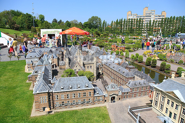 Madurodam. Madurodam i Den Haag med miniaturehuse fra hele verden; ; Madurodam / Den Haag; Holland; ; ; Turisme, turistsev�rdigheder, sev�rdigheder, fritid, forlystelsespark, huse, miniaturer