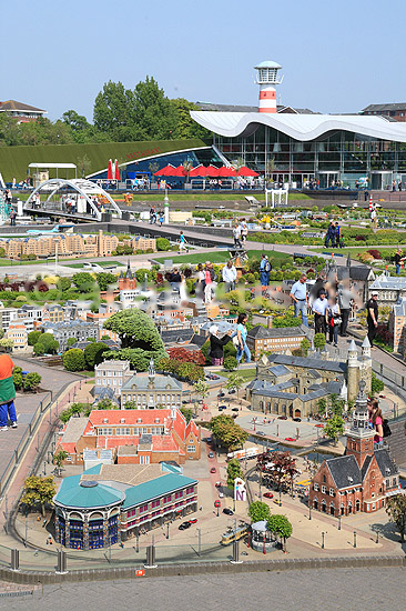 Madurodam. Madurodam i Den Haag med miniaturehuse fra hele verden; ; Madurodam / Den Haag; Holland; ; ; Turisme, turistsev�rdigheder, sev�rdigheder, fritid, forlystelsespark, huse, miniaturer