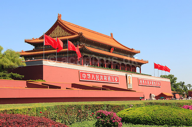 Den Forbudte By. Tian'anmen porten (Den Himmelske Freds Port) ind til Den Forbudte By i Beijing. Stadig med portr�t af Mao Zedung; ; Den Forbudte By / Beijing; Kina; ; ; Palace Museum, The Forbidden City, Det kejserlige palads, UNESCO Verdens Kulturarv, UNESCO World Heritage