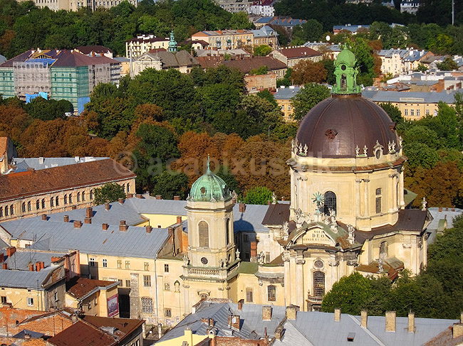 Lviv. Den Dominikanske Kirke i byen Lviv, der er regionshovedstad i Lviv Oblast (polsk: Lw�w, Lwow, tysk: Lemberg). V�rtsby til Euro 2012; ; Lviv; Ukraine; ; ; Leopolis, UNESCO's Verdensarvsliste, Unesco World Heritage, Europamesterskab 2012, Euro12