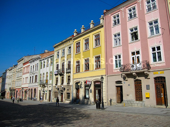 Lviv. Gadeliv i byen Lviv, der er regionshovedstad i Lviv Oblast (polsk: Lw�w, Lwow, tysk: Lemberg). V�rtsby til Euro 2012; ; Lviv; Ukraine; ; ; Leopolis, UNESCO's Verdensarvsliste, Unesco World Heritage, Europamesterskab 2012, Euro12