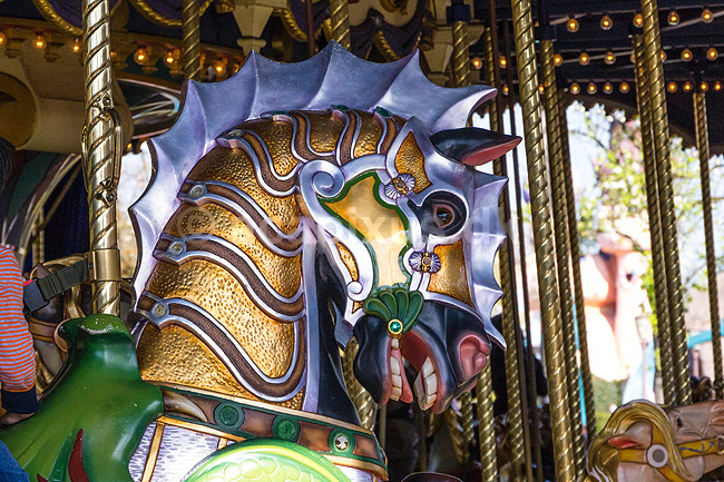 Disneyworld. Hestefigur p� karusel balloner i Disneyworld i Paris; ; Paris; Frankrig; ; ; Eurodisney, Disneyland Park, Forlystelsespark, forlystelsesparker