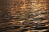 Reflektioner. Solen skinner igennem skyerne ned p� havoverfladen i Godth�bsfjorden - Kangersuneq  Nuuk Gr�nland   Godth�b, hovedstad p� Gr�nland