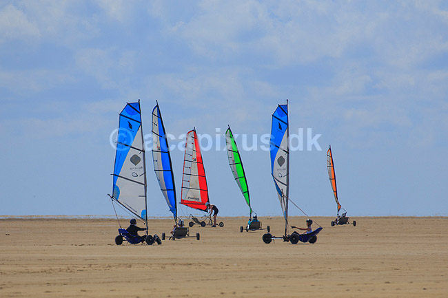 R�m�. Strandsejlere p� S�nderstrand p� R�m� - en af Danmarks bredeste sandstrande; ; R�m�; Danmark; ; ; blokarts