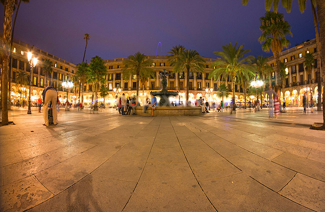 Plaza Real i Barcelona. Pla�a Reial i Barcelona.; ; Plaza Real / Barcelona; Spanien; ; ; Sev�rdigheder, pladser