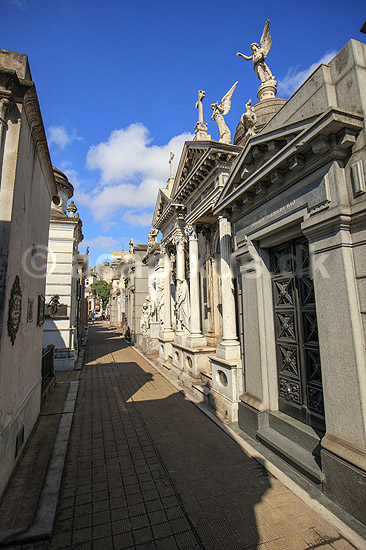 Buenos Aires. Gravmonumenter p� Cementerio de la Recoleta kirkeg�rde i Buenos Aires; ; Buenos Aires; Argentina; Sydamerika; ; kirkeg�rde