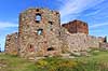 Hammershus. Mantelg�rden med Mantelt�rnet i baggrunden ved Hammershus slotsruin  Bornholm Danmark  Sev�rdigheder Turistattraktion