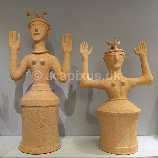 Gazi lerfigurer. Minoiske lerfigurer fra Gazi, ca 1300 - 1200 f.kr. udstillet p� Heraklion Archaeological Museum; ; Heraklion Archaeological Museum / Heraklion / Kreta; Gr�kenland; ; ; Minoisk, minoan, Crete, archaeology. Ark�ologi, museer, historie