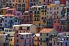 Cinque Terre. Huse i Manarola, den n�st sydligste af de 5 Cinque Terre byer  Manarola / Parco Nazionale delle Cinque Terre / Ligurien Italien   Liguria, turisme, sightseeing