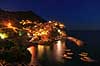 Cinque Terre. Manarola i aftenskumringen. Manarola er den n�st sydligste af de 5 Cinque Terre byer  Manarola / Parco Nazionale delle Cinque Terre / Ligurien Italien   Liguria, turisme, sightseeing