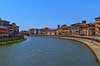 Pisa. Floden Arno l�ber gennem Pisa  Pisa / Toscana Italien   Turisme, sightseeing