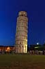 Pisa. Det Sk�ve T�rn i Pisa i aftenskumringen  Pisa / Toscana Italien   Turisme, sightseeing