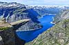 Trolltunga. Trolltunga, en klippeformation der stikker ud af klippesiden 700 meter over Ringedalvatnet n�r Hardangervidda National Park  Trolltunga / Tyssedal Norge   Vandring, vandretur, fjeldvandring, turisme, hiking
