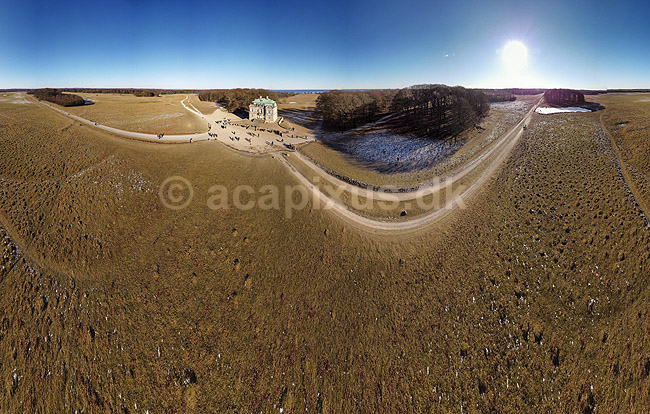 Eremitage Slottet. Vinterlandskab med Eremitage Slottet i J�gersborg Dyrehave - 380 graders panorama; ; J�gersborg Dyrehave / Sj�lland; ; ; ; slotte jagtslotte sev�rdigheder Eremitageslottet Dyrehaven, vinter, frost, kulde