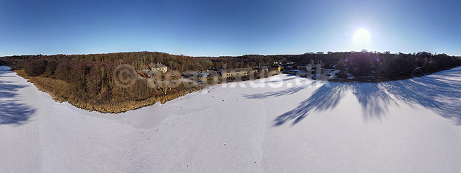 Raadvad. Vinterlandskab med Raadvad Kro og Raadvad Smedie ved J�gersborg Dyrehave - 380 graders panorama; ; J�gersborg Dyrehave / Sj�lland; ; ; ; sev�rdigheder Dyrehaven, vinter, frost, kulde