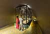 Ladby Skibet. Skibsgrav fra vikingetiden - vikingeh�vding gravlagt i sit skib med heste og hunde i vikingetiden  Vikingemuseet Ladby / Kerteminde Danmark  sev�rdigheder Nationalmuseet, gravh�j, vikinger, konger, h�vdinger, vikingeskibe, Ladbykongen