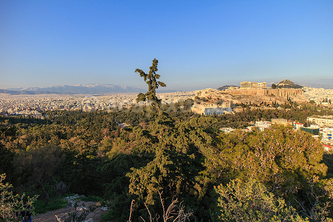 Athen. Udsigt over Athen med Akropolis og Parthenon templet set fra Philopappos Hill; ; Akropolis / Athen; Gr�kenland; ; Sev�rdigheder; Hovedstad, hovedst�der, storbyer, Hellas, Acropolis