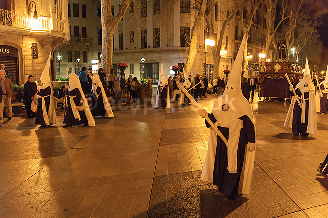 P�skeprocession i Palma de Mallorca. P�ske procession p� Passeig del Born i Palma de Mallorca under La Semana Santas (den hellige uge); ; Palma de Mallorca; Spanien; ; Sev�rdigheder; Kristendom, katolsk, religion, p�sken