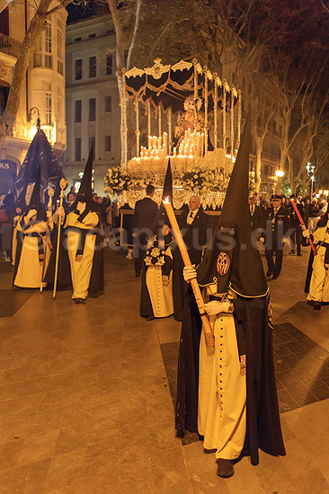P�skeprocession i Palma de Mallorca. P�ske procession p� Passeig del Born i Palma de Mallorca under La Semana Santas (den hellige uge); ; Palma de Mallorca; Spanien; ; Sev�rdigheder; Kristendom, katolsk, religion, p�sken