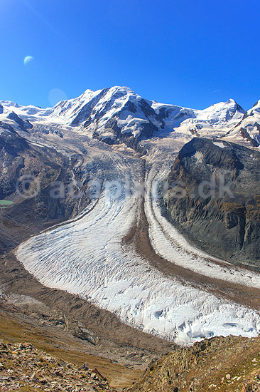 Gornergletscher. Gorner gletsjeren med Lyskamm = Silberbast i baggrunden, som er en del af Monte Rosa massivet; ; Zermatt; Schweiz; ; ; Alperne, bjerglandskab, Alpelandskab, bjergvandring, gletsjer