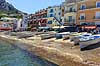 Capri. Turister og rob�de p� havnen Marina Grande p� Capri  Capri / Napoli / Campania Italien  Sev�rdigheder Turisme, ferie