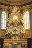 Domkirken i Napoli. Alteret i Napolis Domkirke - Cathedral of Naples = Cathedral of Santa Maria Assunta = Duomo di Napoli  Napoli / Campania Italien  Sev�rdigheder Religion, kristendom, kirker