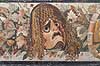 Mosaik fra Pompeji. Mosaik af tragisk teatermaske fra Pompeji - udstillet p� Ark�ologisk Museum i Napoli  Museo Archeologico Nazionale di Napoli� / Napoli / Campania Italien  Sev�rdigheder Museer, ark�ologi