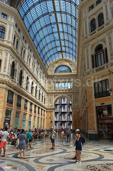 Galleria Principe di Napoli. Den glasoverd�kkede butiksarkade Galleria Principe di Napoli i Napoli; ; Napoli / Campania; Italien; ; Sev�rdigheder; 