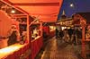 Julemarked p� Kongens Nytorv. Juleudsmykning til Julemarked p� Kongens Nytorv - i baggrunden Magasin du Nord  Kongens Nytorv / K�benhavn Danmark  Sev�rdigheder Handel, julemarkeder, juleudsmykning, julestemning