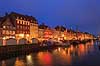 Julemarked p� Nyhavn. Juleudsmykning til Julemarked p� Nyhavn  Nyhavn / K�benhavn Danmark  Sev�rdigheder Handel, julemarkeder, juleudsmykning, julestemning