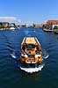 Havnebussen i K�benhavn. Havnebussen igennem K�benhavns Havn, linie 991, sejler gennem xx p� vej imod Teglholmen  K�benhavn Danmark   F�rger, offentlig transport