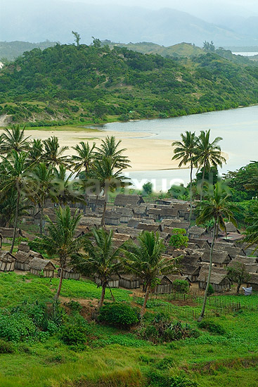 Landsbyen Evata �st for Toalagnaro (Fort Dauphin); ; Toalagnaro (Fort Dauphin); Madagaskar; Afrika; ; 